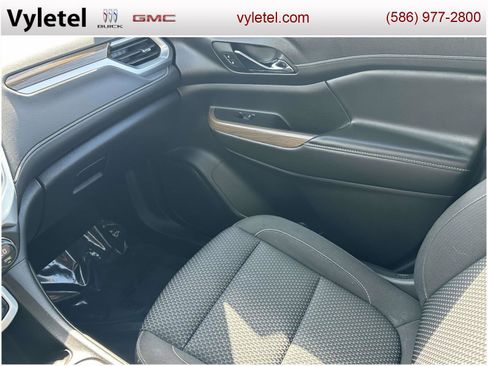 Certified 2023 GMC Acadia SLE w/ Driver Convenience Package image 29