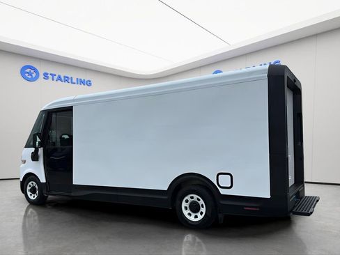 Used 2024 Chevrolet Brightdrop 600 w/ Battery Pack, Max Range AWD/4WD image 4