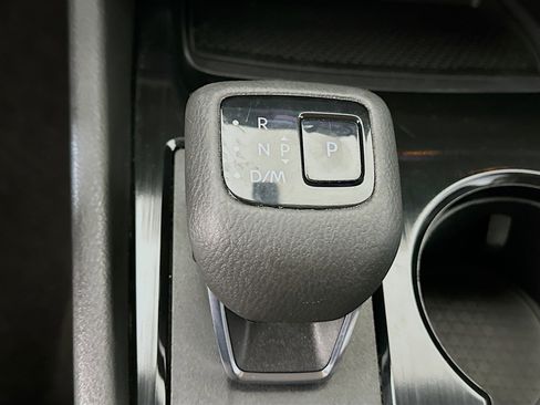 Used 2023 Nissan Rogue SV image 24