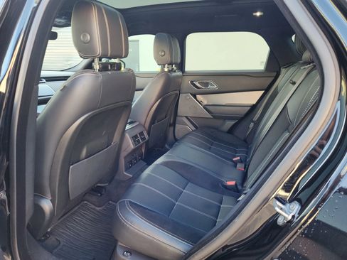 Used 2018 Land Rover Range Rover Velar R-Dynamic SE image 18