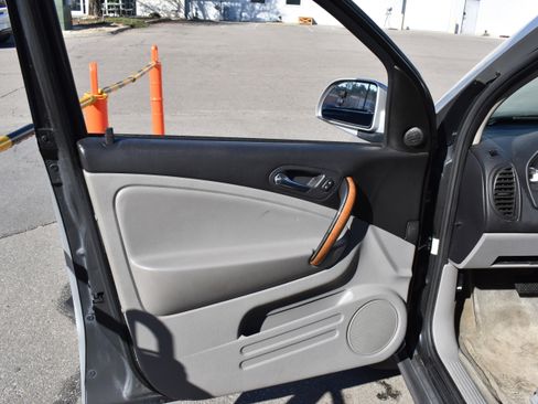 Used 2006 Saturn Vue AWD V6 w/ Comfort Pkg image 22