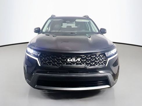 Used 2023 Kia Sorento S w/ Panoramic Sunroof Package AWD/4WD image 2