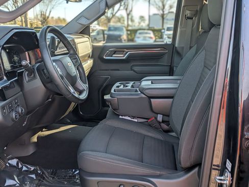 Used 2023 Chevrolet Silverado 1500 LT image 16