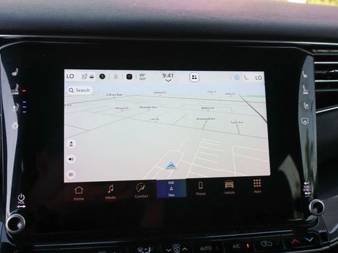 Used 2023 Jeep Wagoneer 4WD w/ Premium Group I image 35