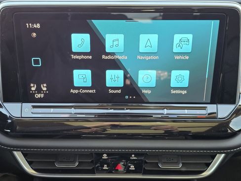 New 2026 Volkswagen Atlas SE FWD image 10