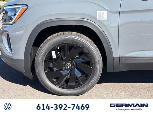 New 2026 Volkswagen Atlas SE image 13