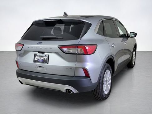 Certified 2022 Ford Escape SE w/ Convenience Package AWD/4WD image 3