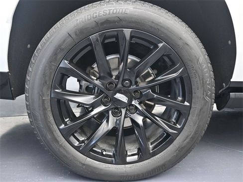 Used 2024 Cadillac Escalade ESV Sport Platinum w/ LPO, ONYX Package image 9