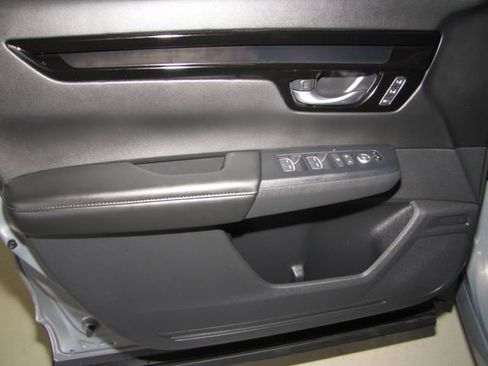 Certified 2025 Honda CR-V EX-L image 10