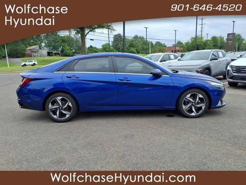 Used 2023 Hyundai Elantra Limited w/ Cargo Package FWD image 6