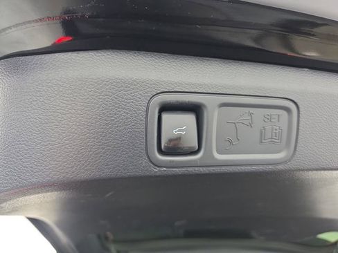 Used 2024 Ford Expedition Limited image 51