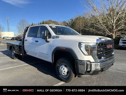 New 2025 GMC Sierra 3500 Pro w/ Convenience Package