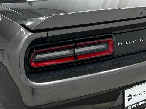 Used 2018 Dodge Challenger GT image 32