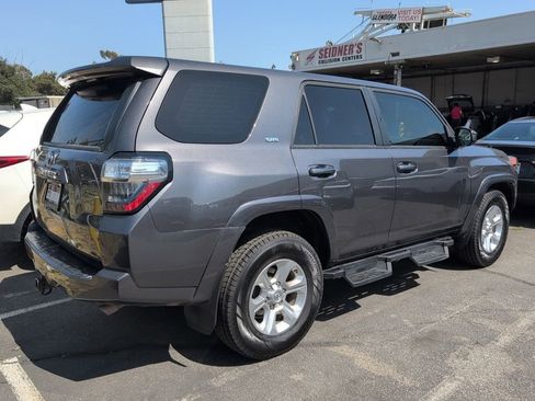 Used 2021 Toyota 4Runner SR5 RWD image 2