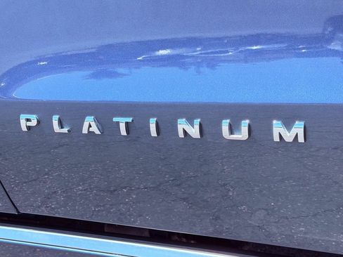 Used 2019 Ford Expedition Platinum AWD/4WD image 13