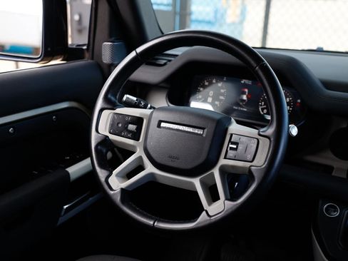 Used 2020 Land Rover Defender 110 First Edition image 35