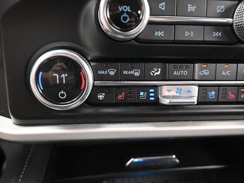 Used 2024 Ford Expedition Max XLT AWD/4WD image 29