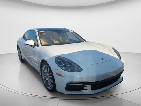 Used 2018 Porsche Panamera 4 AWD/4WD image 2