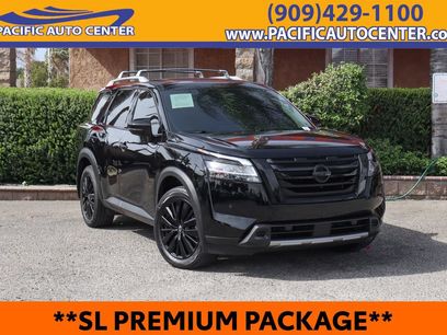 Used 2024 Nissan Pathfinder SL w/ SL Premium Package