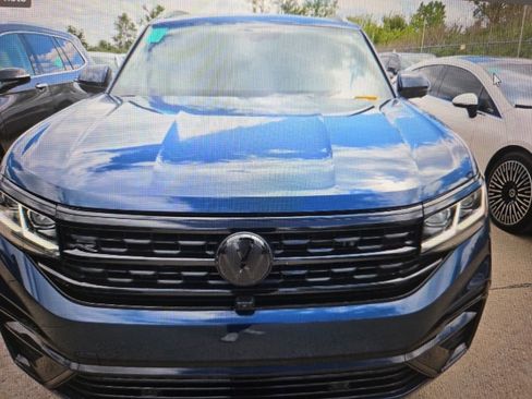 Used 2022 Volkswagen Atlas Cross Sport SEL Premium R-Line AWD/4WD image 5