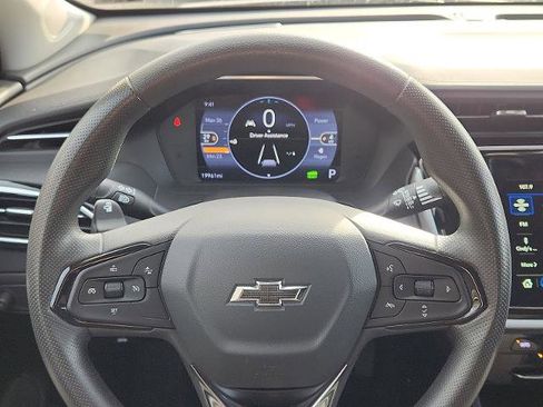 Certified 2023 Chevrolet Bolt EUV LT w/ Driver Confidence Package image 18