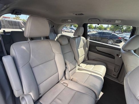 Used 2014 Honda Odyssey EX-L image 18