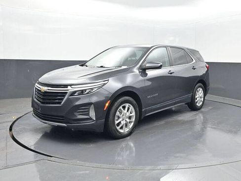 Used 2022 Chevrolet Equinox LT image 1