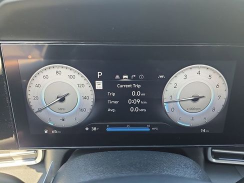 New 2026 Hyundai Elantra Limited FWD image 27