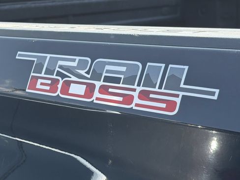 Used 2020 Chevrolet Silverado 1500 LT Trail Boss AWD/4WD image 20