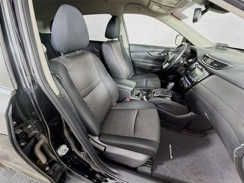 Used 2019 Nissan Rogue SV w/ Premium Package AWD/4WD image 30