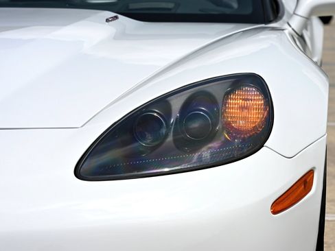 Used 2013 Chevrolet Corvette 427 w/ 1SC Preferred Equipment Group RWD image 9
