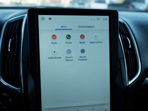 Used 2022 Ford Edge Titanium image 19