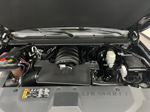 Used 2019 Chevrolet Tahoe Premier w/ Premier Plus Edition AWD/4WD image 24