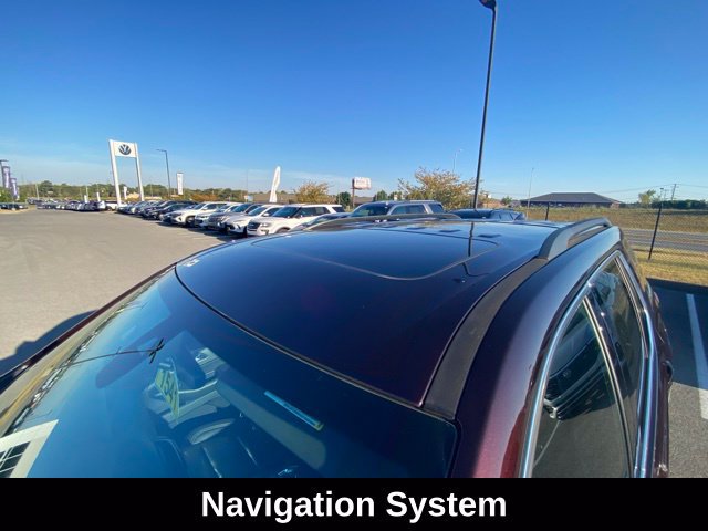Used 2022 Chevrolet Traverse LT w/ LT Premium Package AWD/4WD image 4