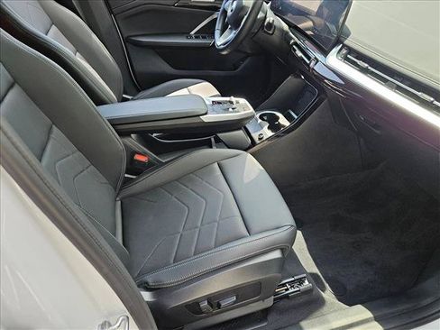 Used 2026 BMW X1 xDrive28i AWD/4WD image 18