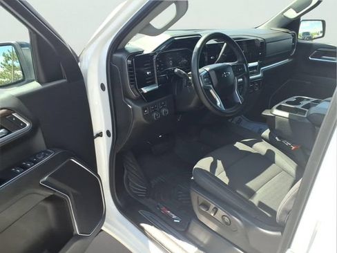 Used 2024 Chevrolet Silverado 1500 RST AWD/4WD image 10