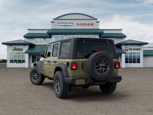 Used 2026 Jeep Wrangler Unlimited Sport AWD/4WD image 3