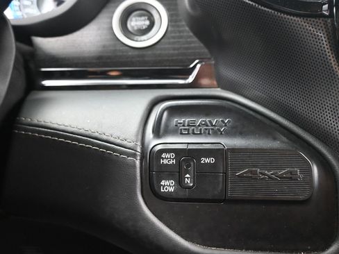 Used 2022 RAM 2500 Limited image 32