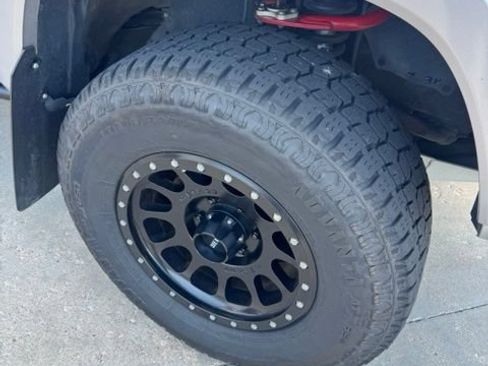 Used 2019 Toyota Tacoma TRD Sport AWD/4WD image 14
