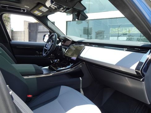 Used 2024 Land Rover Range Rover Sport SV Edition One Carbon Bronze image 24