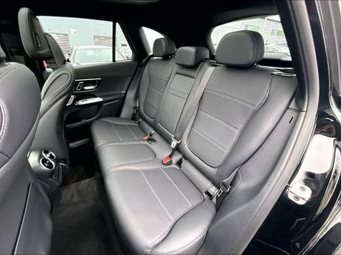 Used 2026 Mercedes-Benz GLC 300 4MATIC image 17