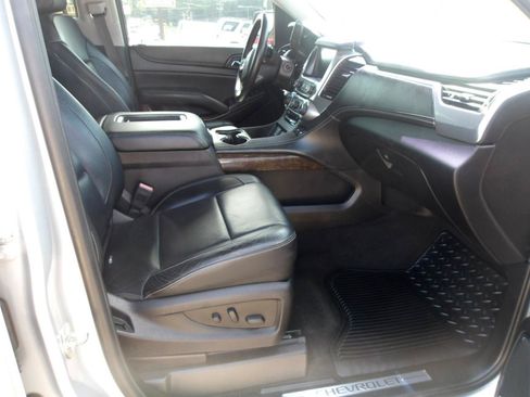 Used 2017 Chevrolet Tahoe LT RWD image 10