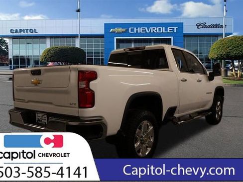 Used 2022 Chevrolet Silverado 2500 LTZ w/ LTZ Convenience Package AWD/4WD image 2