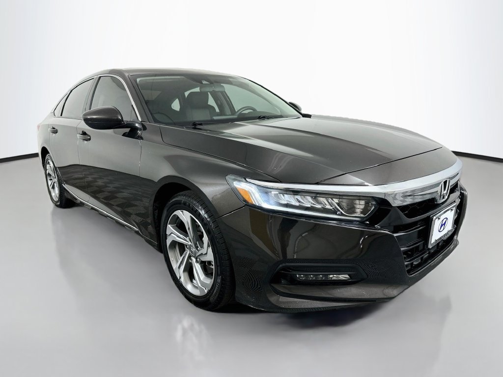 Used 2018 Honda Accord EX image 3