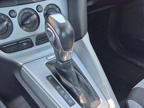 Used 2012 Ford Focus SE FWD image 10