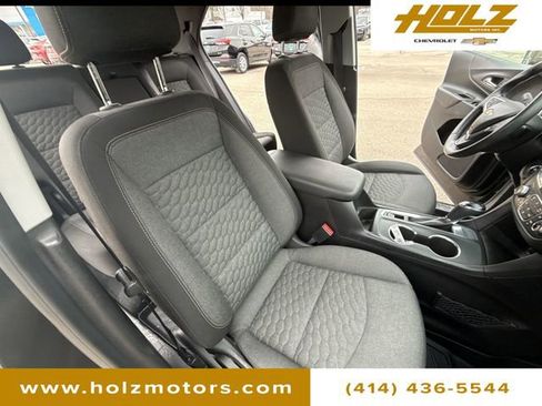 Used 2018 Chevrolet Equinox LT image 29