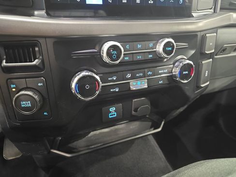 Used 2024 Ford F150 XLT image 24