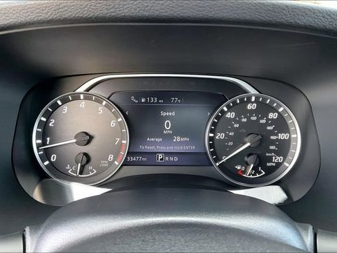 Used 2023 Nissan Frontier SV w/ SV Convenience Package RWD image 10