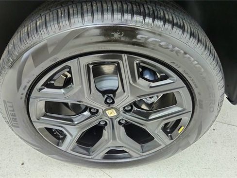 Used 2024 Rivian R1S Adventure image 60