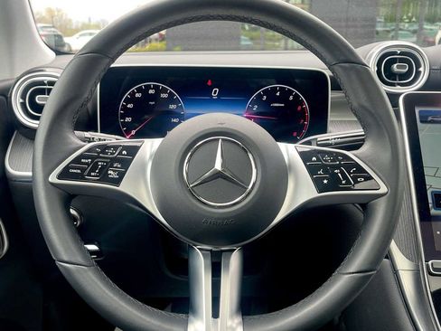 Used 2023 Mercedes-Benz GLC 300 4MATIC image 38